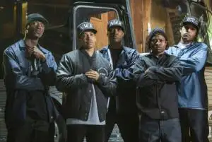 \'Straight Outta Compton\' Goes Gangsta on Newcomers With $26 Million at Box Office